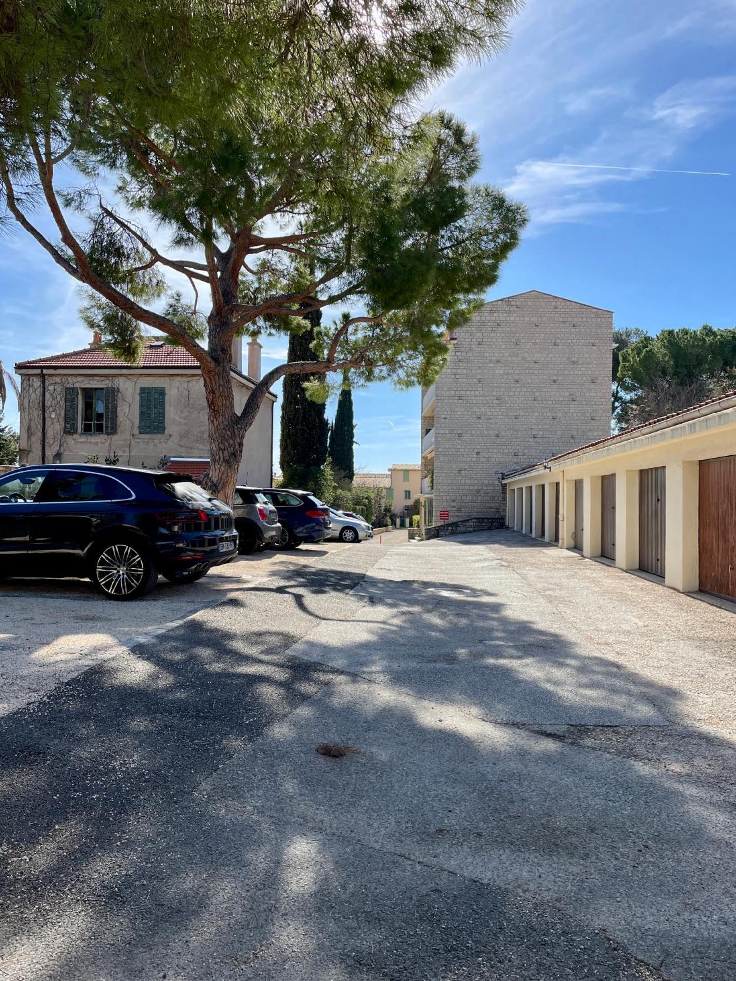 Ferienwohnung Au Coeur Et Au Calme De Bandol, Parking Et Climatisation Exterior foto
